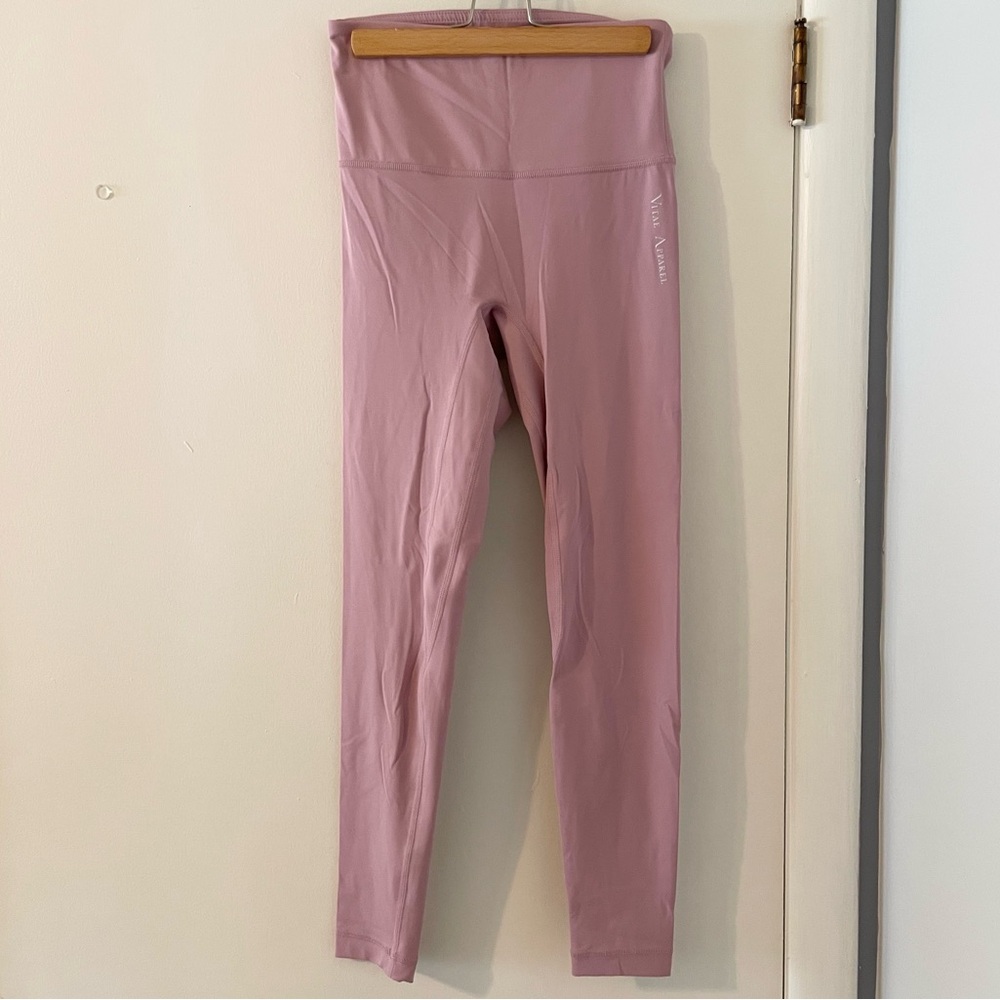 BNWOT Vitae Apparel Pink Performance Leggings